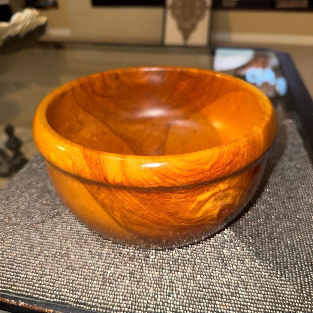 Handturned Alaskan Golden Birch Bowl – Signed by Lowell “Knute” Knutson.